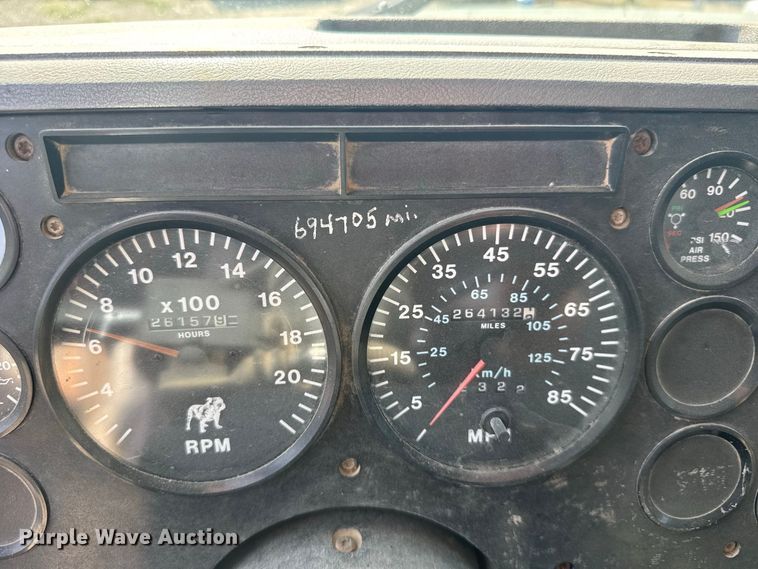 image for item DY3198 1998 Mack CH613 dump truck
