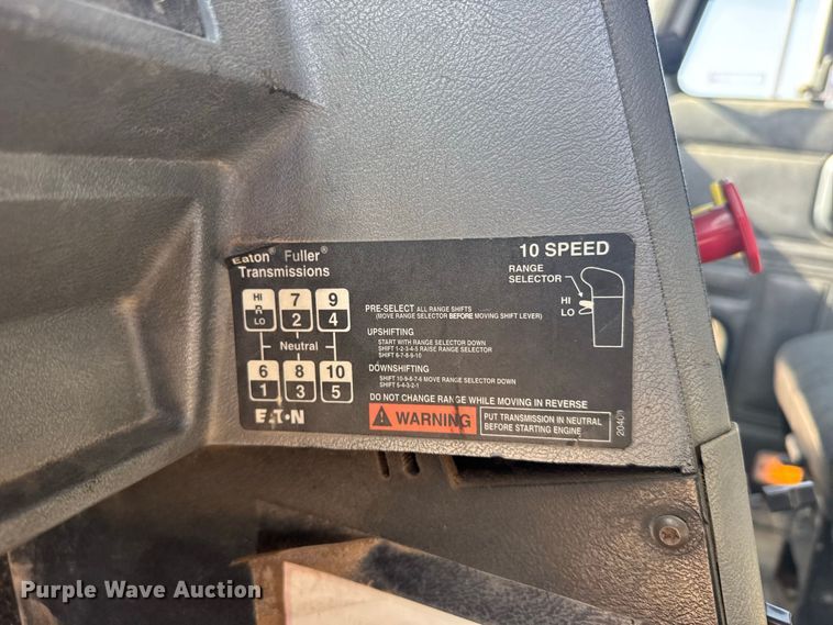 image for item DY3198 1998 Mack CH613 dump truck