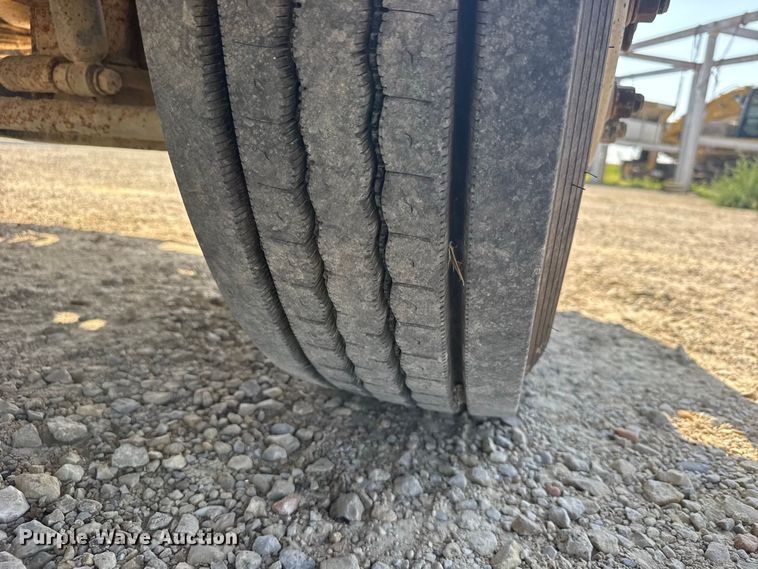 image for item DY3198 1998 Mack CH613 dump truck