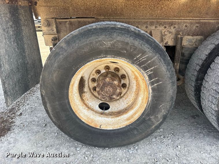 image for item DY3198 1998 Mack CH613 dump truck