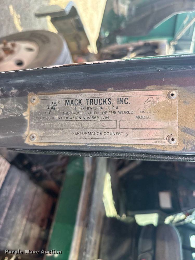 image for item DY3198 1998 Mack CH613 dump truck