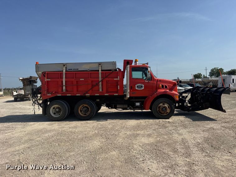image for item DY3199 2001 Sterling L7500 Series dump truck