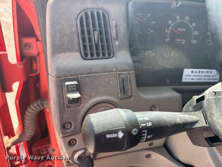 image for item DY3199 2001 Sterling L7500 Series dump truck