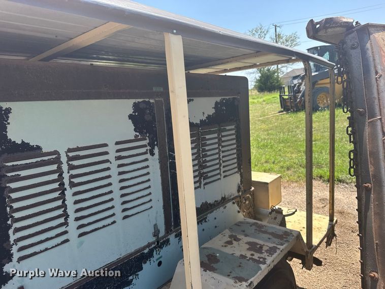 image for item DY3201 Onan generator