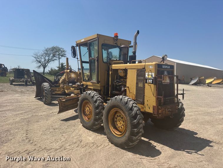 image for item DY3202 1990 Caterpillar 120G motor grader