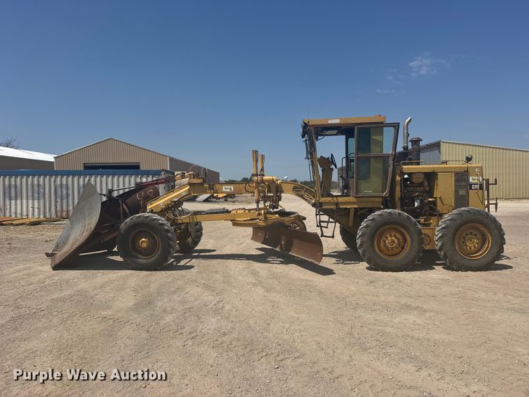 image for item DY3202 1990 Caterpillar 120G motor grader
