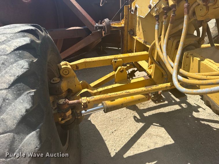 image for item DY3202 1990 Caterpillar 120G motor grader