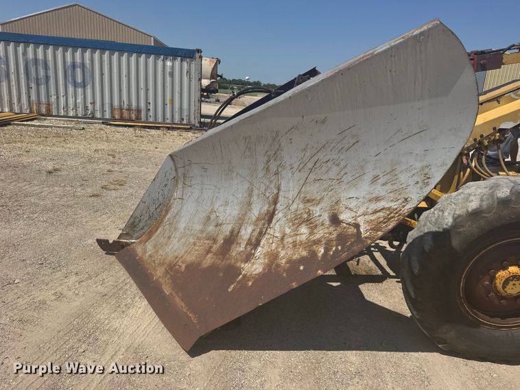 image for item DY3202 1990 Caterpillar 120G motor grader