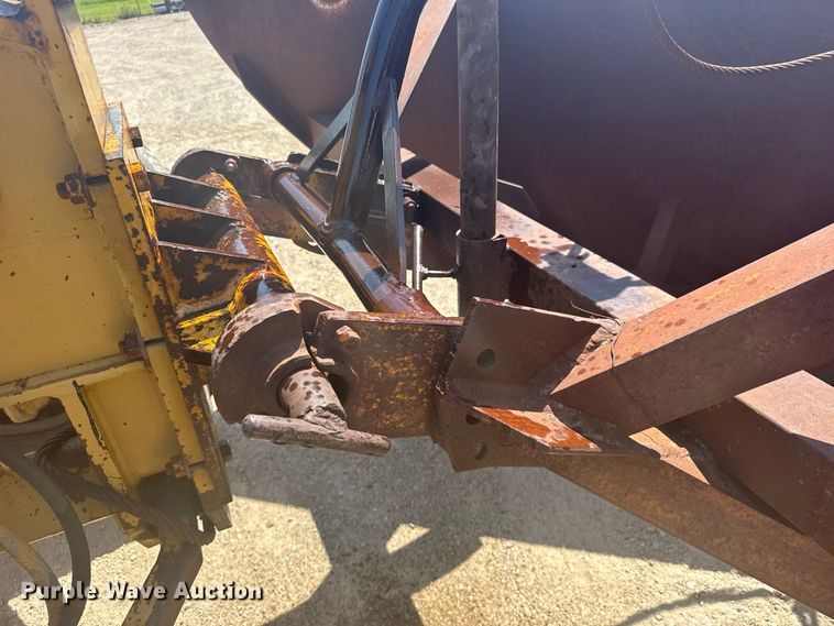 image for item DY3202 1990 Caterpillar 120G motor grader