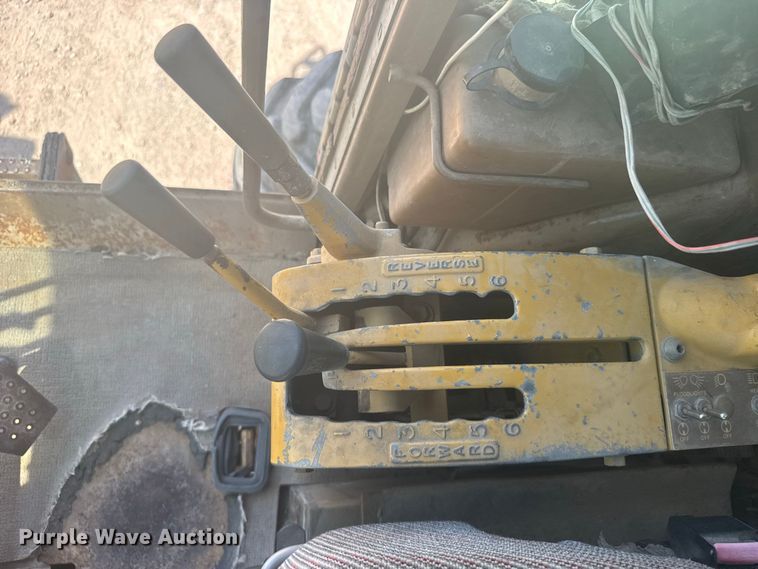 image for item DY3202 1990 Caterpillar 120G motor grader