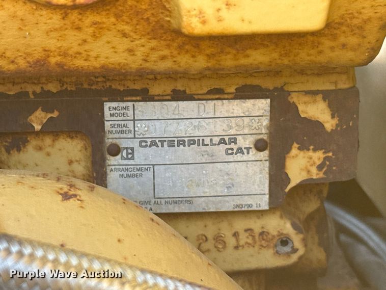 image for item DY3202 1990 Caterpillar 120G motor grader