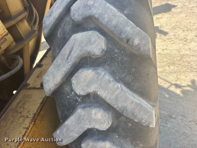 image for item DY3202 1990 Caterpillar 120G motor grader