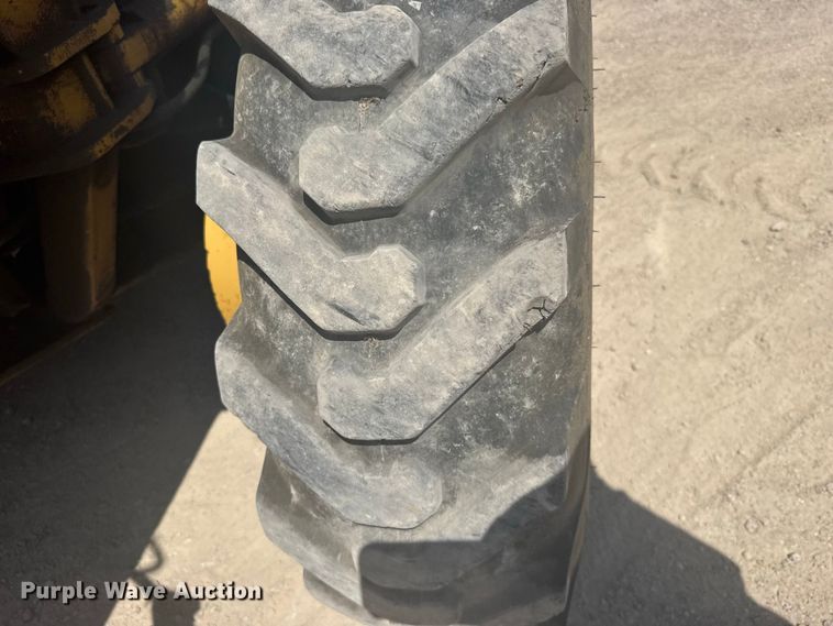 image for item DY3202 1990 Caterpillar 120G motor grader