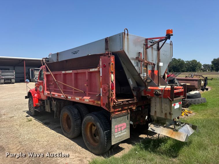 image for item DY3203 1997 International F4900 dump truck