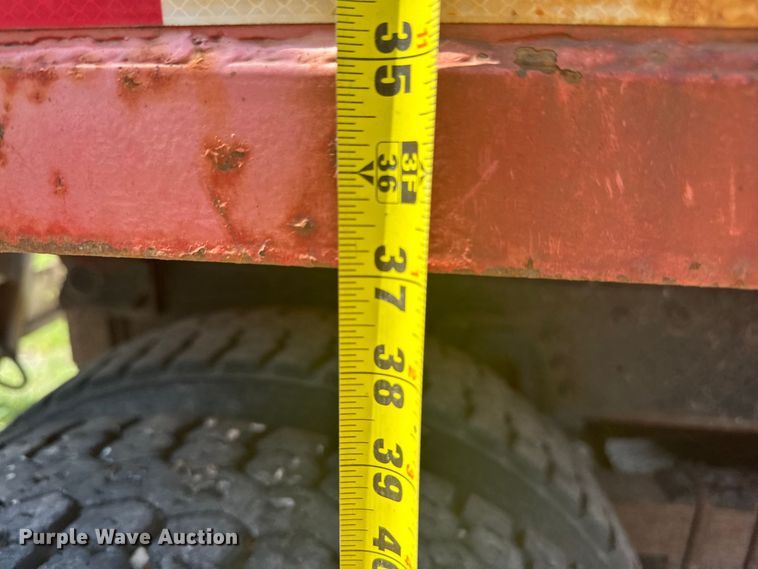 image for item DY3203 1997 International F4900 dump truck
