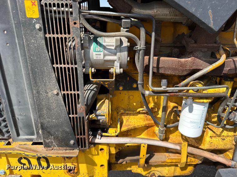 image for item DY3204 New Holland TS100 tractor