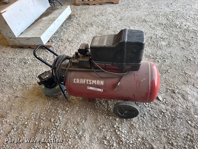 image for item DY3209 (2) air compressors