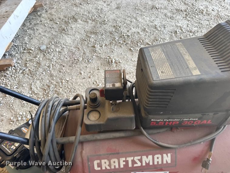 image for item DY3209 (2) air compressors