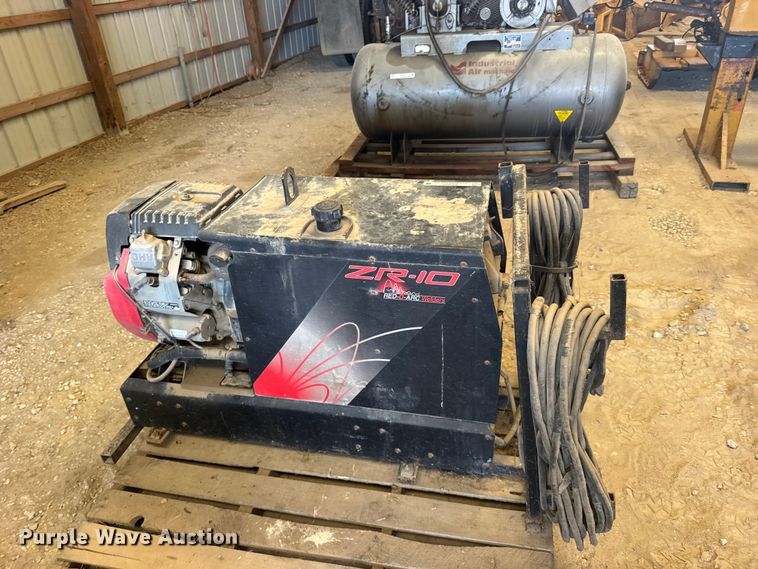 image for item DY3211 Red-D-Arc ZE-10 welder/generator