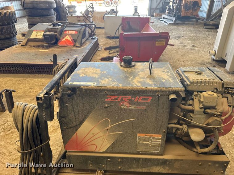 image for item DY3211 Red-D-Arc ZE-10 welder/generator