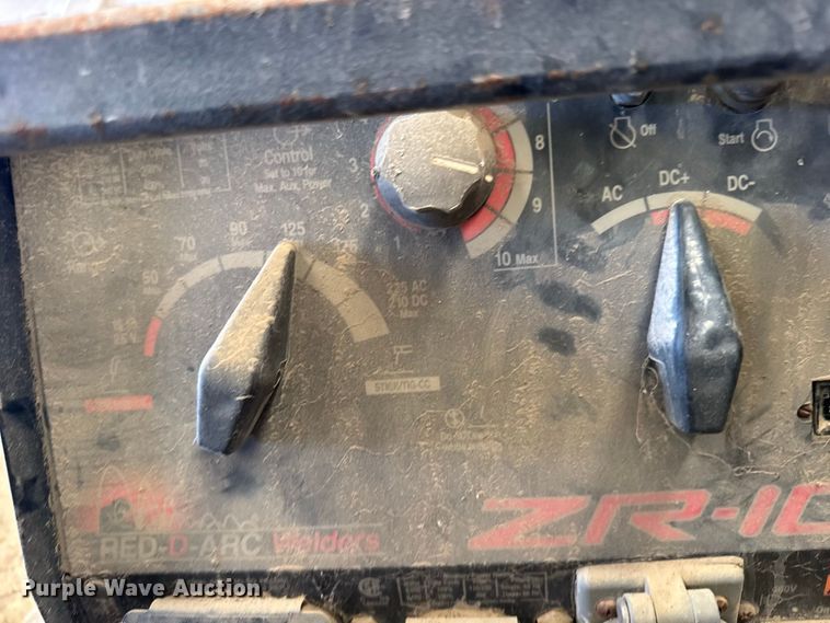 image for item DY3211 Red-D-Arc ZE-10 welder/generator