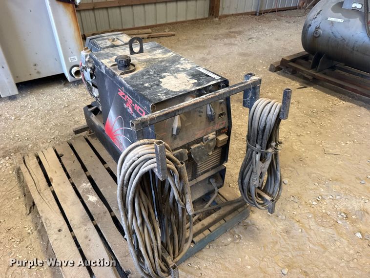 image for item DY3211 Red-D-Arc ZE-10 welder/generator
