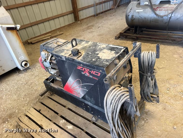 image for item DY3211 Red-D-Arc ZE-10 welder/generator
