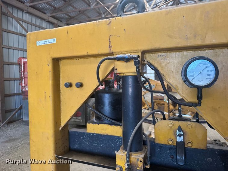 image for item DY3213 Hydraulic press