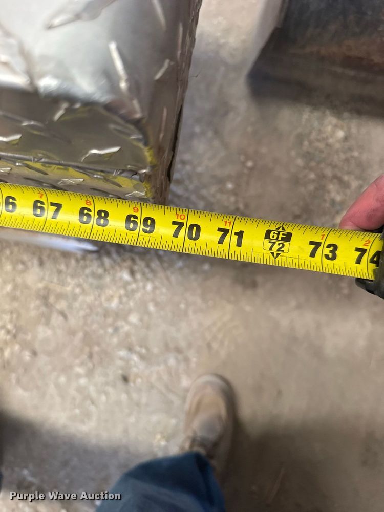 image for item DY3214 (5) toolboxes