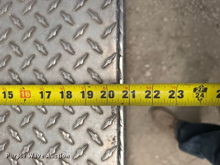 image for item DY3214 (5) toolboxes