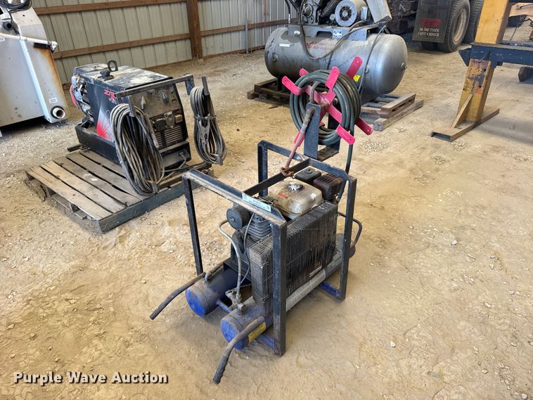 Air compressor