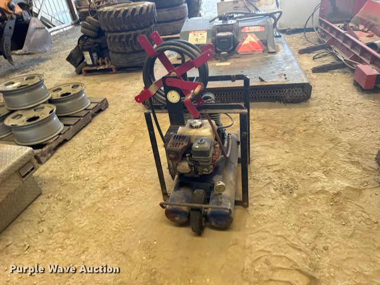 image for item DY3215 Air compressor