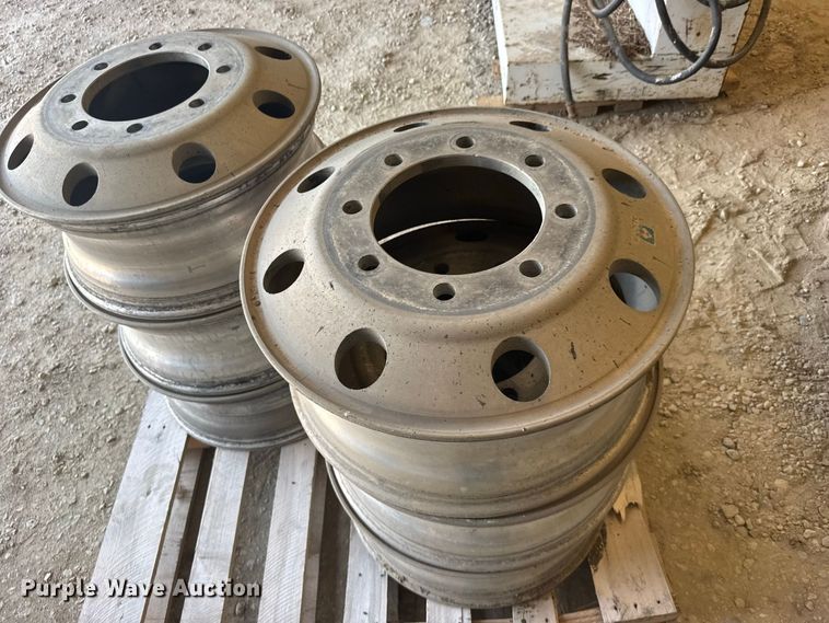 image for item DY3218 Tires and wheels