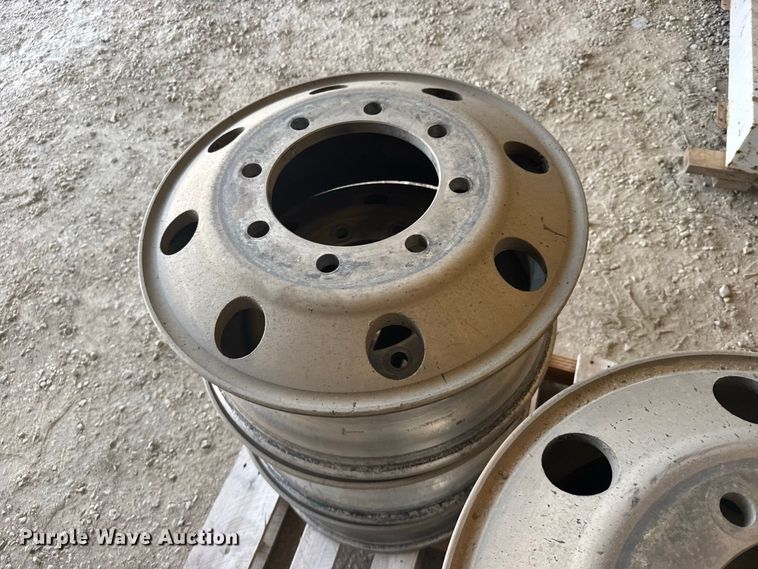 image for item DY3218 Tires and wheels