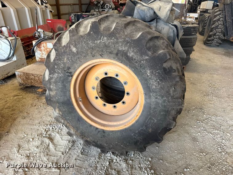 image for item DY3218 Tires and wheels
