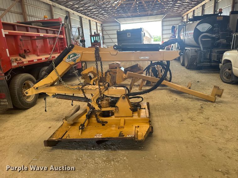 image for item DY3220 Diamond Mowers side boom rotary mower