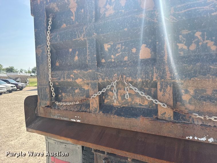 image for item DY3221 2000 Mack CH613 dump truck
