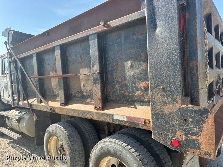 image for item DY3221 2000 Mack CH613 dump truck