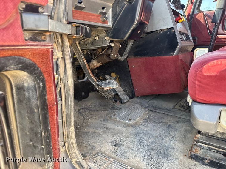 image for item DY3221 2000 Mack CH613 dump truck