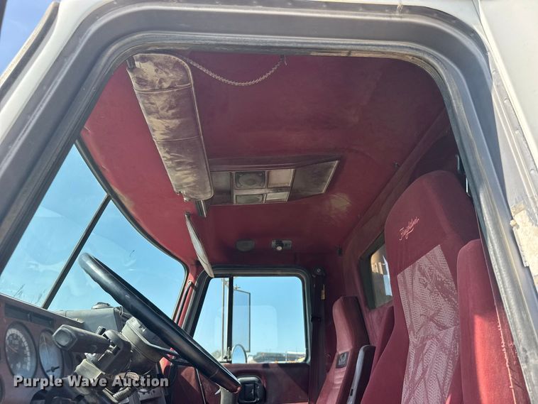 image for item DY3221 2000 Mack CH613 dump truck