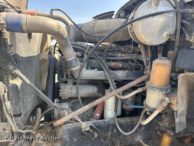 image for item DY3221 2000 Mack CH613 dump truck