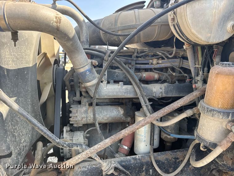 image for item DY3221 2000 Mack CH613 dump truck