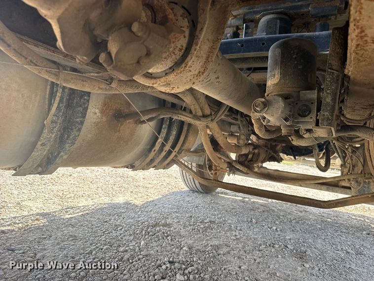 image for item DY3221 2000 Mack CH613 dump truck