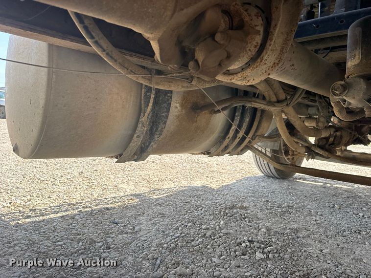 image for item DY3221 2000 Mack CH613 dump truck