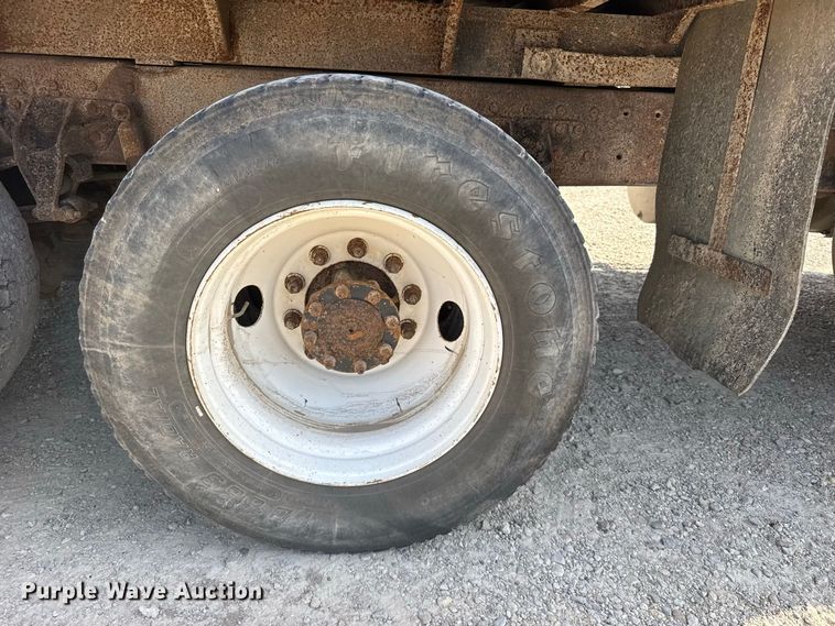 image for item DY3221 2000 Mack CH613 dump truck
