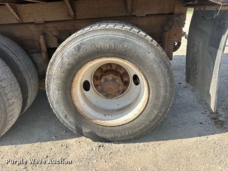 image for item DY3221 2000 Mack CH613 dump truck