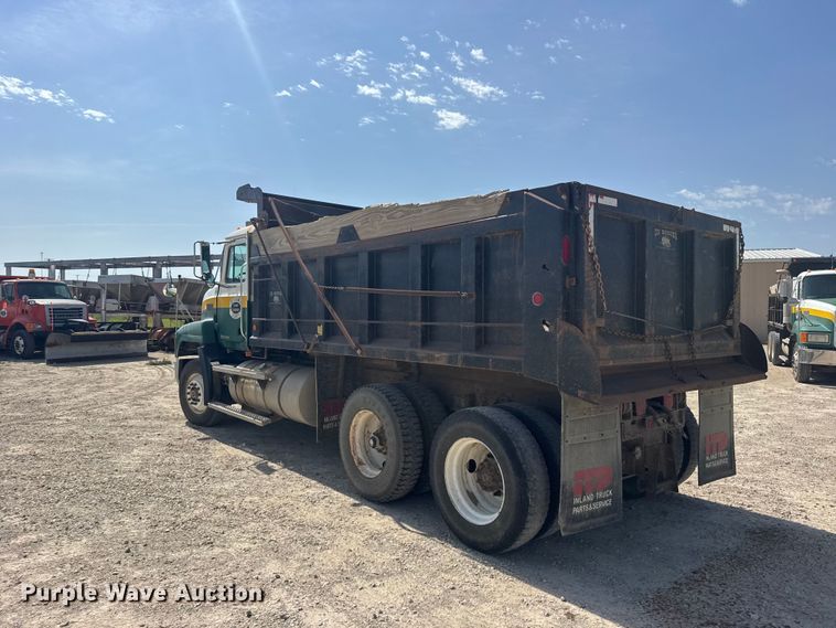 image for item DY3222 1998 Mack CH613 dump truck
