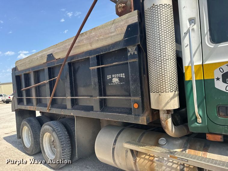image for item DY3222 1998 Mack CH613 dump truck