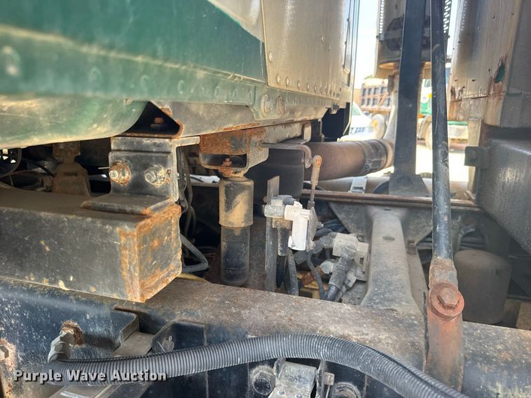 image for item DY3222 1998 Mack CH613 dump truck