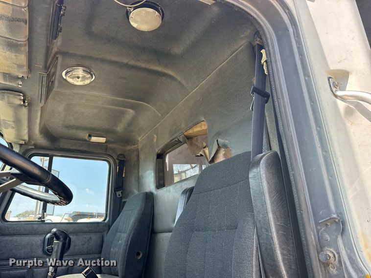 image for item DY3222 1998 Mack CH613 dump truck